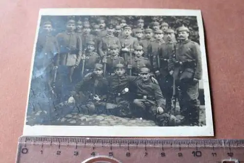 altes Gruppenfoto - Soldaten mit Pickelhauben