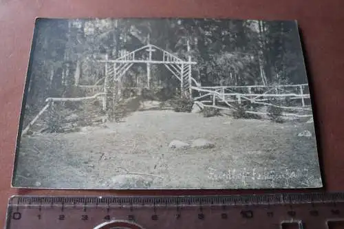 altes Foto -  Soldatenfriedhof Jakyana oder so ähnlich ???