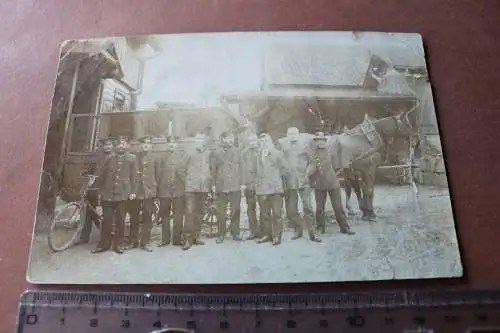 altes Foto - Polizei ??? Polizisten ? Gefangenentransporter mit Pferde ??