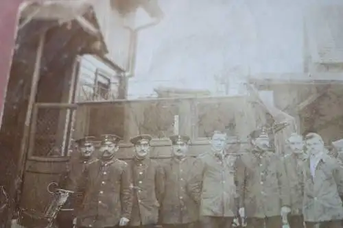 altes Foto - Polizei ??? Polizisten ? Gefangenentransporter mit Pferde ??