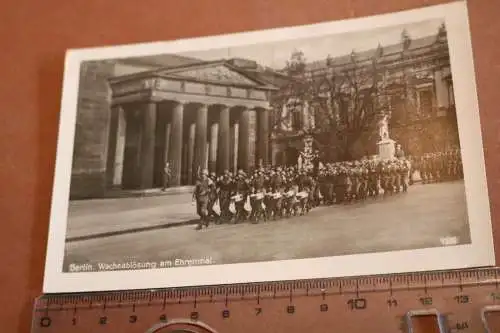 alte Karte - Berlin - Wachablösung  30-40er Jahre 