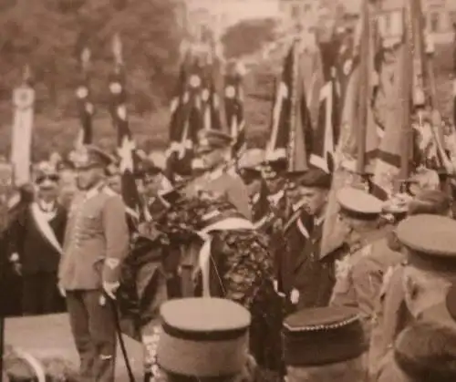 altes Foto - Kranzniederlegung IR. 70 Denkmal in Saarbrücken