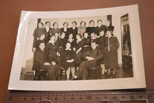 tolles altes Mitarbeiterfoto - Bekleidungsgeschäft ? Hutgeschäft ? 1938 