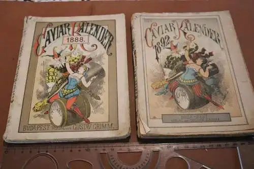 zwei alte Caviar Kalender von 1888 und 1892 von Jean Qui Rit - Erotisch