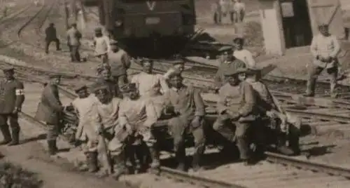 drei tolle alte Fotos - deutsche Soldaten Eisenbahn - Lebucquière - Vélu  1916