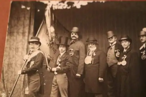 tolles altes Foto Gruppe Männer  Gesangsverein  in Kostümen - 1920-30 ??