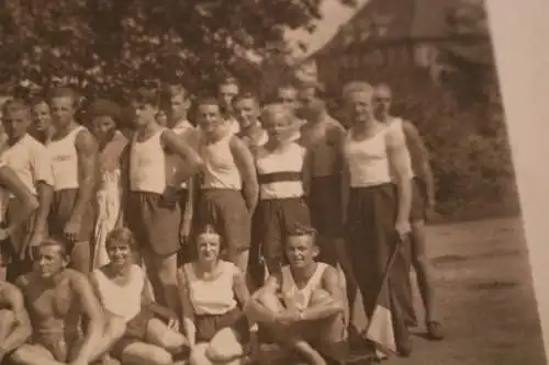 tolles altes Foto Gruppenfoto - Sportverein ? Männer und Frauen