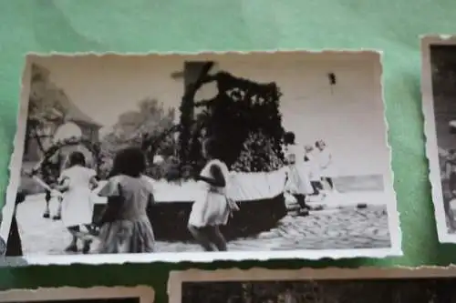 neun tolle alte Fotos - Festumzug - Paradewagen - 30-40er Jahre ??