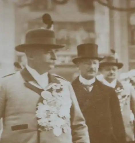 tolles altes Foto - von Hindenburg besucht Schützen - Schützenfest - Neuenahr ??