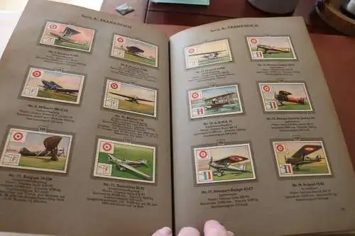 altes Sammelalbum  Die Eroberung der Luft Band II 