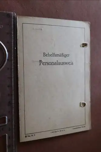 alter Behelfsmäßiger Personalausweis Berlin Dezember 1945 