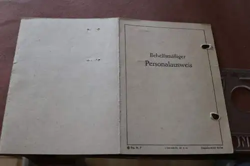 alter Behelfsmäßiger Personalausweis Berlin Dezember 1945 