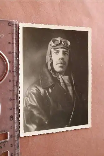 Tolles altes Foto - belgischer Pilot Edmond Thieffry - Nachkriegsabzug ???