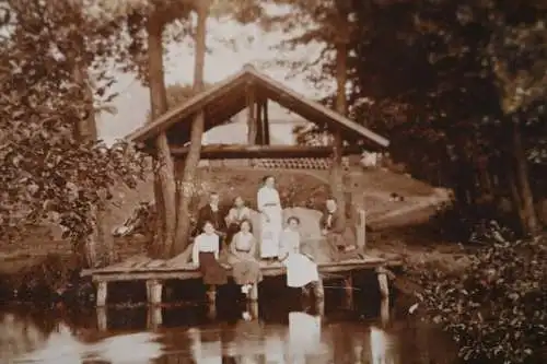 tolles altes Foto - Familie  auf der Küddowbrücke - Pommern - 1914