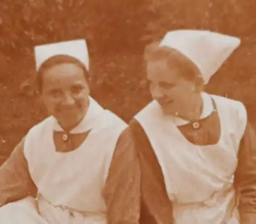 tolles altes Foto zwei Krankenschwestern  1910-30 ????