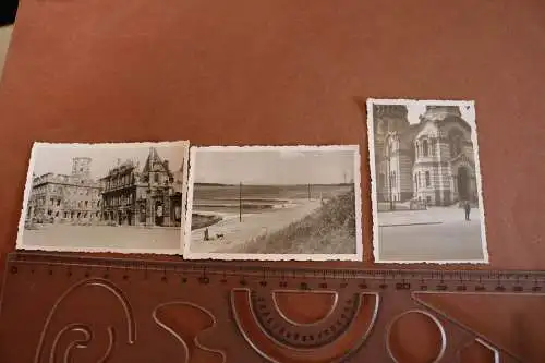 drei alte Fotos-  zerstörte Gebäude, Kirche, Strand - Riga  1941