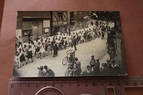 tolles altes Foto - Festumzug der Alexandrinen Schule - Coburg 20er Jahre