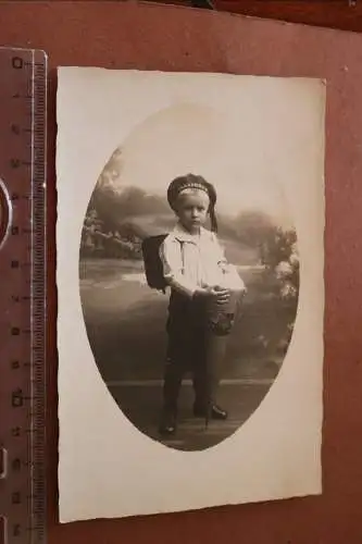 tolles altes Foto - Junge mit Schultüte - Einschulung 1910-20 ?