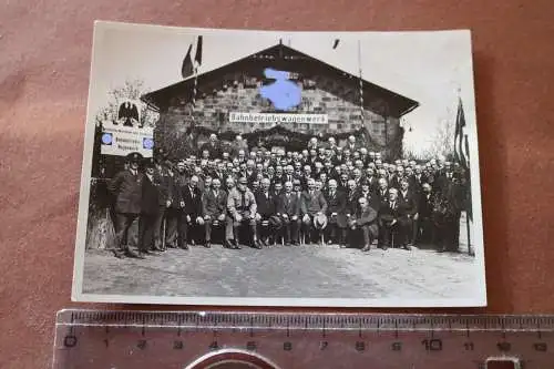 tolles altes Gruppenfoto - Bahnbetriebswagenwerk Osnabrück Jubiläum 30-40er Jahr