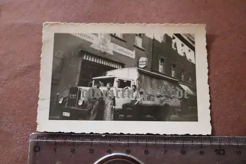 tolles altes Foto Oldtimer LKW MAN Diesel vor Gasthaus Malthesern - Nürnberg ?? 