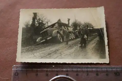 altes Foto abgesackte Halbkette SdKfz - Divisionszeichen ?? 