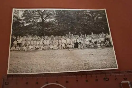 Tolles altes Foto - Gruppenfoto viele Kinder , Erwachsene - 30-40er Jahre ?