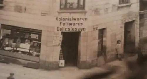 tolles altes Foto - Eckgebäude - Kolonialwaren - Fettwaren - Delicatessen -