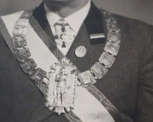 tolles altes Foto - Portrait eines Schützenkönigs Kette Halsorden - Euskirchen ?