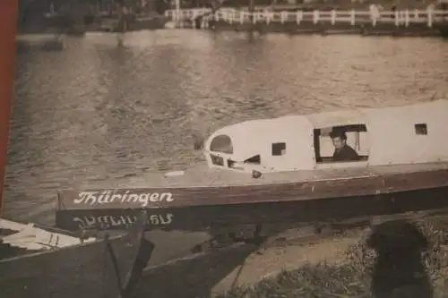 tolles altes Foto junger Mann mit Boot - Thüringen - Kolberger Zeitung Pommern