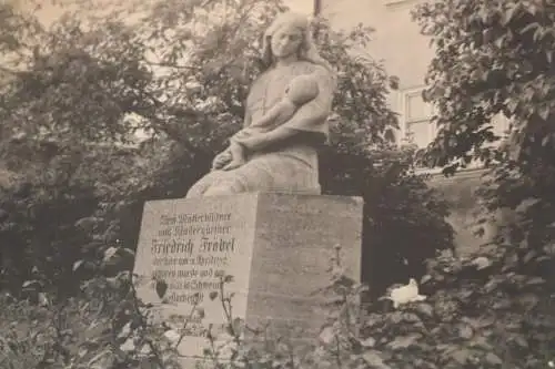 zwei große alte Fotos Oberweissbach Denkmal Friedrich Fröbel  30-50er Jahre