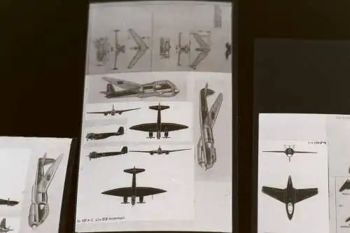 Kleines Konvolut Negative - Flugzeuge WK I und WK II abfotografierte Seiten