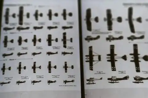 Kleines Konvolut Negative - Flugzeuge WK I und WK II abfotografierte Seiten