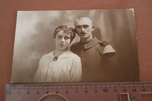 tolles altes Foto - Soldat Musikkorps und Frau 1918