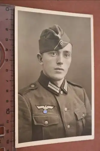 Tolles altes Foto - Portrait Soldat mit Schiffchen