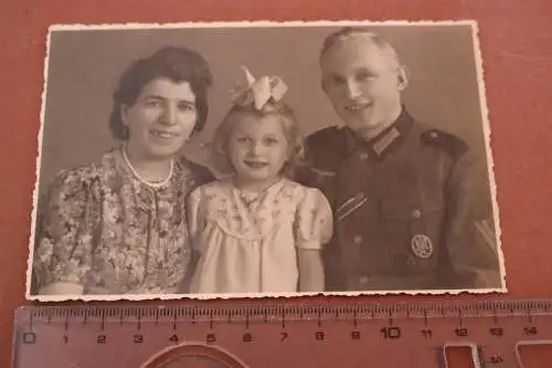 Tolles altes Foto - Portrait Soldat mit ASA - mit Frau und Tochter 1943