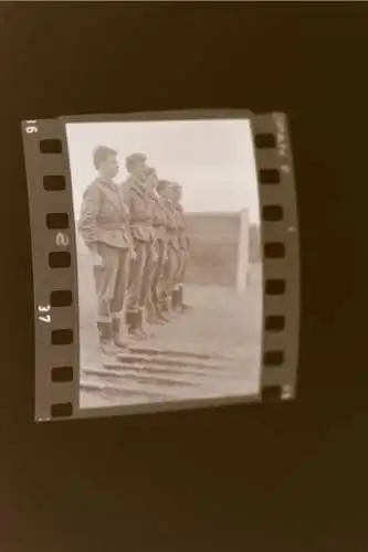 tolles altes Negativ - Soldaten - NVA ??? 50-60er Jahre 