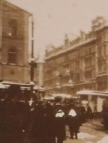 tolles altes Foto -  Personen Stadt - Strassenbahnen - Ort ?? 20er Jahre