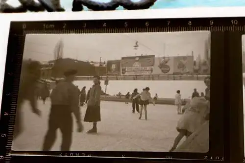 drei tolle alte Negative - Eislaufstadion in München ?? Werbetafeln 50-60er Jahr