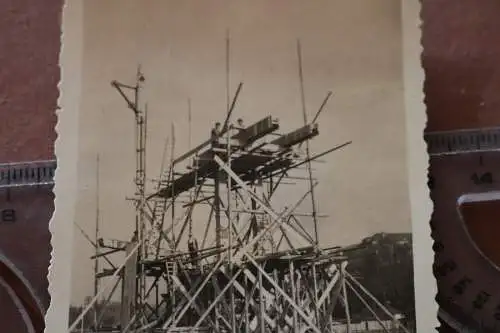 tolles altes Foto - Zimmermänner ?? Bau eines Dachstuhles ??