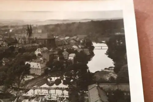 tolles altes Foto -. mir unbekannte Stadt - Brücke - Kirche mit Zwilligstürme 