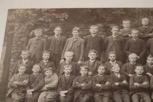 tolles altes großes Klassenfoto - Knabenschule - Ort ??? 1910-20 ???
