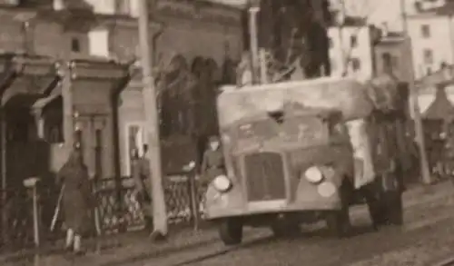 altes Foto - LKW in Orel - Brücke über die Oka ?