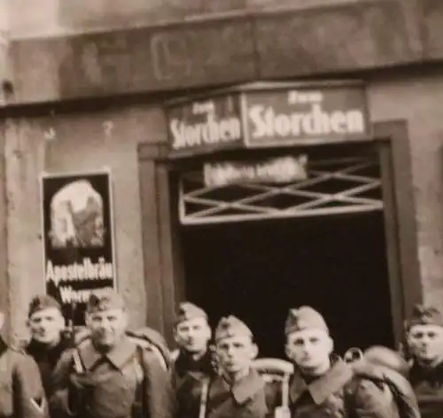 Tolles altes Foto - Soldaten vor Gasthaus Zum Storchen - Ludwig Wetzel - Oppenhe