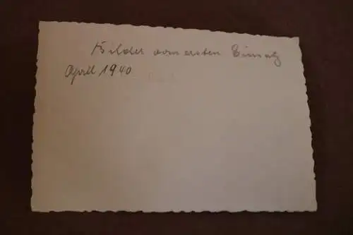 altes Foto - Soldaten im Schützengraben mit Unterstand 1940 
