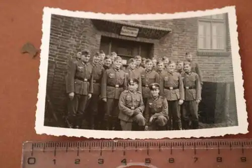 tolles altes Gruppenfoto Soldaten der 4. Komp. Nachr. Ers.Abt. 30 