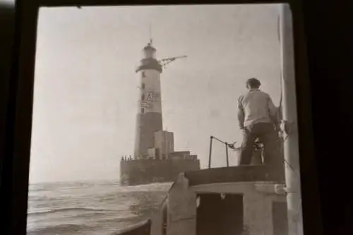 zwei alte Negative Leuchttürme Bretagne Phare de Men-Brial und Ar-Men 40er Jahre