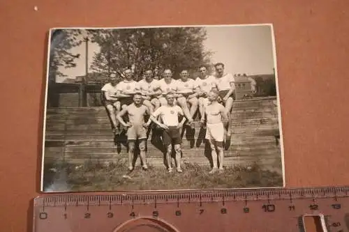 Zwei tolle alte Gruppenfotos - Sportverein ?? Sondershausen 1928 und 1930 - Logo