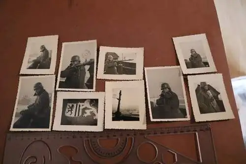neun alte Fotos - Soldat auf Gebäude mit MG für Luftabwehr - Wappen Dresden ? 