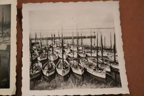 zwei alte Fotos - Boote - Fischerboote ??? Hafen - Kennung LGX ?? 