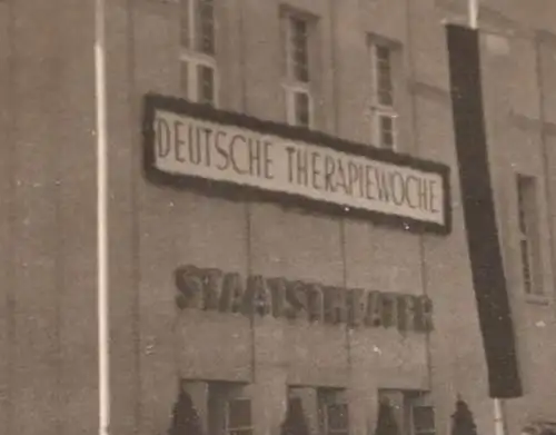 tolles altes Foto - Leipzig ?? Staatstheater - Deutsche Therapiewoche - 50-60er 